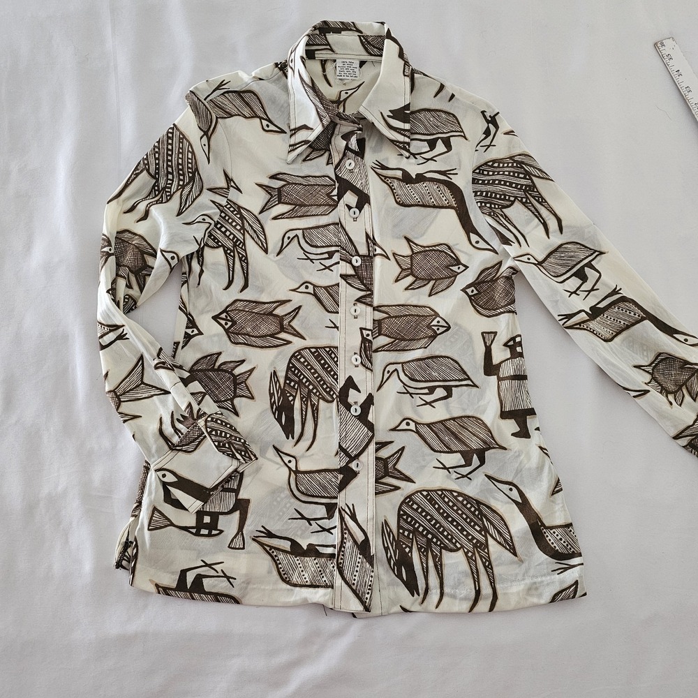 Vtg Prehistoric Animal Egyptian Hieroglyphs Print Blouse Womens S - Picture 2 of 8